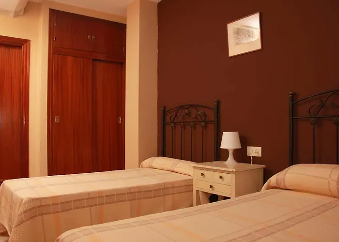 Hotel: Hostal Tilos